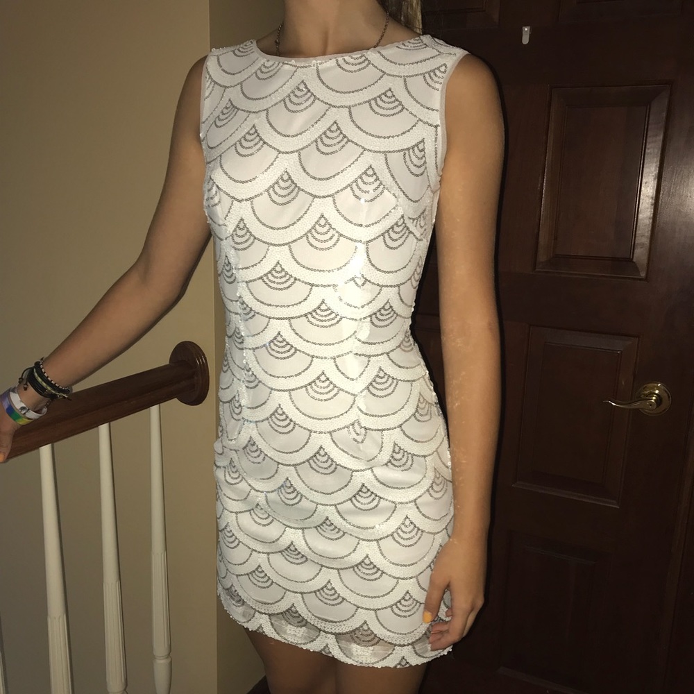 Short sequined cocktail dress